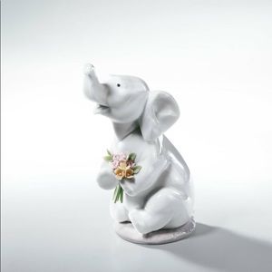 Lladro lucky in love figurine